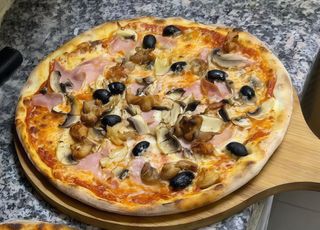 Pizza Capriciosa cu pui