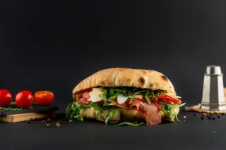 Panini Crudo
