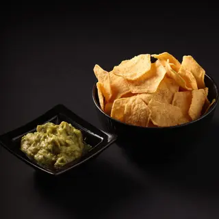 Nachos holy guacamole