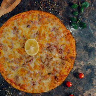 Pizza al Tonno