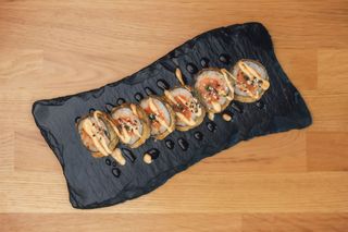 Tempura spicy salmon