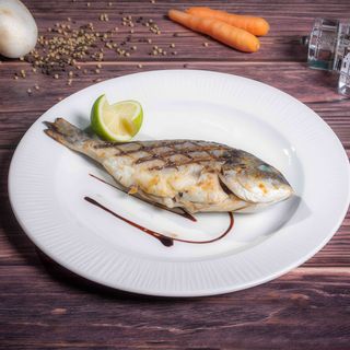 Doradă la grătar
