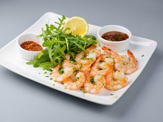 Creveti Hoso pe plita