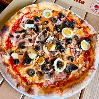 Pizza Capricciosa Ø32 cm