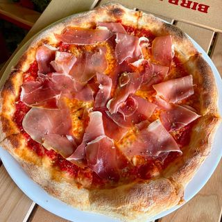Pizza Con Crudo Ø32 cm