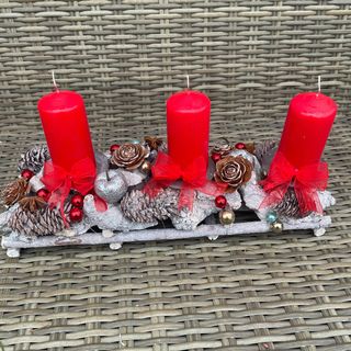 Aranjament Cu lumanari rosii!