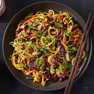 Chicken stir fry noodles