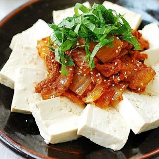 Tofu kimchi pork