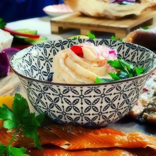 Salata de icre proaspete de crap