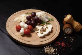 Aperitiv cu brânzeturi