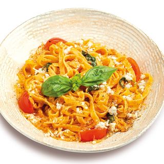 Tagliatelle cu piept de pui