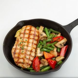 Piept de pui cu bacon si mozzarella