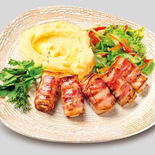 Frigarui de pui in bacon