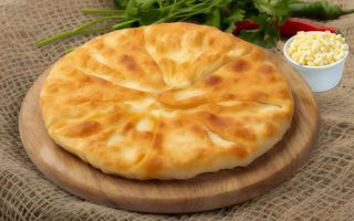 Plăcintă cu telemea de oaie și urdă de vaci 