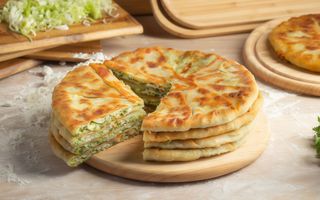 Plăcintă cu varză proaspătă 