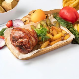 Ciolan de porc cu cartofi