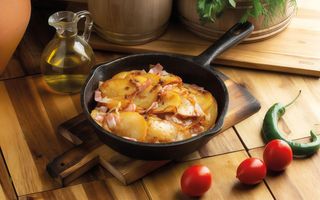 Cartofi prăjiți "ca acasă"