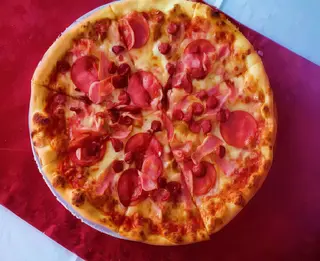 Pizza Canibale