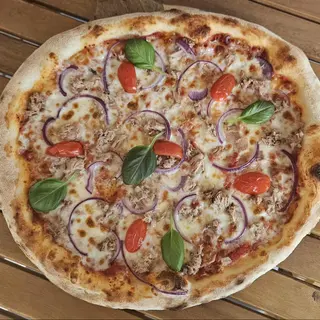 Pizza Tonno e cipolla Ø 30cm (de post)