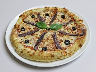 Pizza cu Anșoa (de post) Ø 30cm