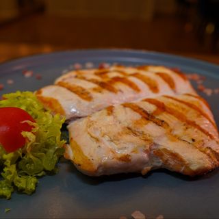 Piept de pui la gratar