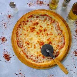 Pizza Salami Ø 30cm