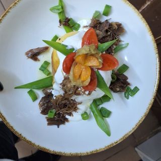 Bulz la plita cu branza de casa,smantana și carne crocanta de rata