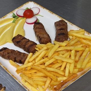 Mititei casei la gratar ( dupa o reteta din 1899 )