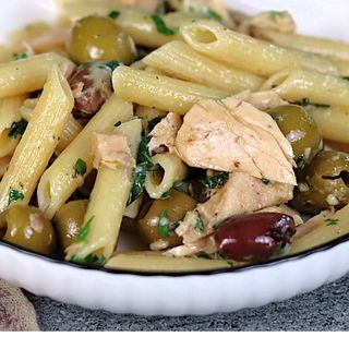 Paste cu rata confiata si sos de portocale