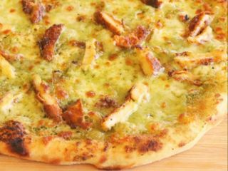 Pizza cu piept de pui Grande