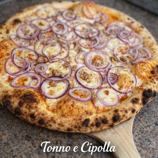 Pizza Tonno e Cipolla