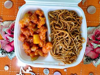 paste dingrau cu pui cu ananas