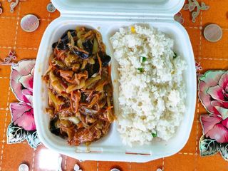 orze cu pui cu aroma de peste