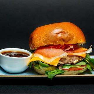 Burger The Stalion 310 Gr.