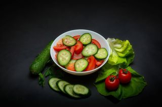 Salata de Rosii si Castraveti 150 Gr.