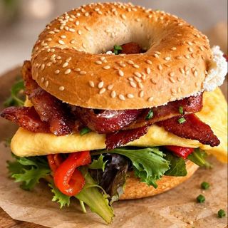 BAGEL & BACON