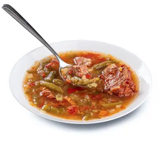 Ciorbă de păstăi cu afumătură