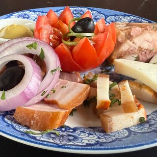 Gustare Tradițională