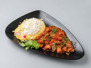 Tochitura dobrogeana cu mamaliga