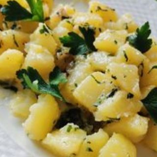 Cartofi natur cu parmezan și patrunjel