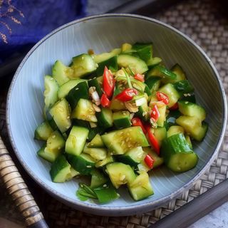 D02. Salata de castraveti/凉拌黄瓜/Cucumber salad