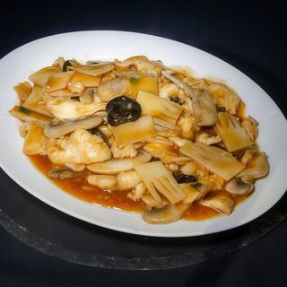 G11. Pui cu bambus si ciuperci/双冬鸡片/Chicken with bamboo and mushrooms