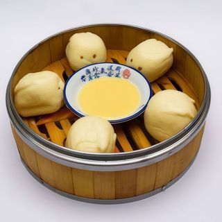 P07.	Chifle dulci la abur/奶黄包/Steamed sweet buns