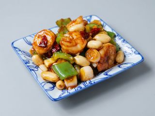 K10. Creveti Gongbao/ 宫保虾/Kung Pao shrimps