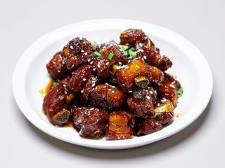 H08. Coaste de porc dulce acrisor/糖醋排骨	/Sweet and sour pork ribs