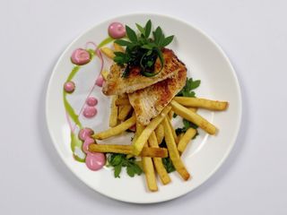 Platou cu piept de pui la grătar (cu usturoi sau lămâie)