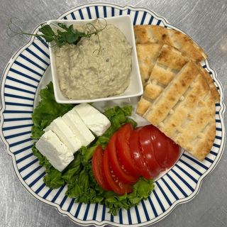 Salata de vinete cu maioneză și ceapă