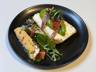 Bruschete cu pesto&anșoa