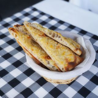 Focaccia cu parmezan