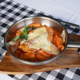Rigatoni al forno con salsa rosa e cotoletta (2pax)